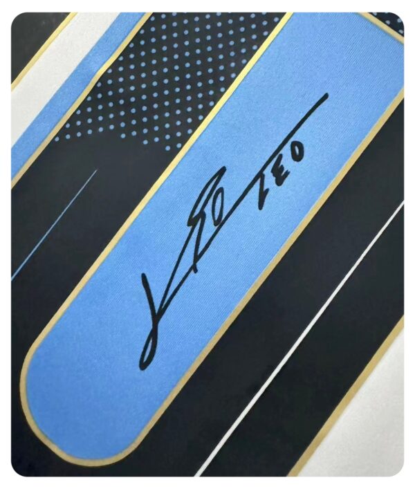 2022 Lionel Messi Signed Printed Jersey Argentina + COA - Image 5